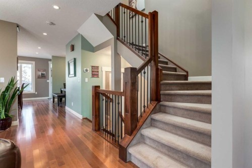 6616 Bowness Road Nw, Calgary, AB - Indoor Photo Showing Other Room