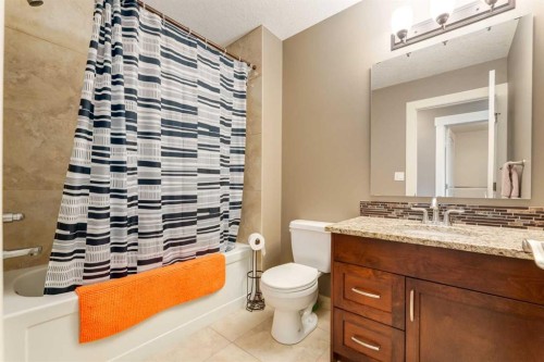 6616 Bowness Road Nw, Calgary, AB - Indoor Photo Showing Bathroom