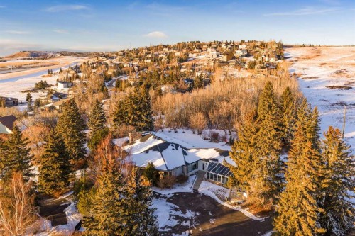 187 Slopeview Drive Sw, Calgary, AB 