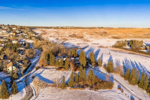 187 Slopeview Drive Sw, Calgary, AB 