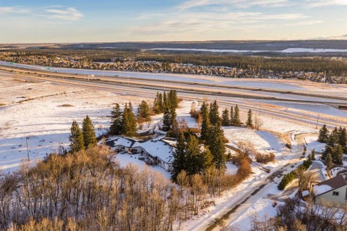 187 Slopeview Drive Sw, Calgary, AB 