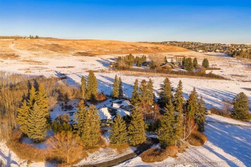 187 Slopeview Drive Sw, Calgary, AB 