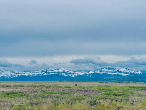 187 Slopeview Drive Sw, Calgary, AB 