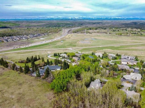 187 Slopeview Drive Sw, Calgary, AB 