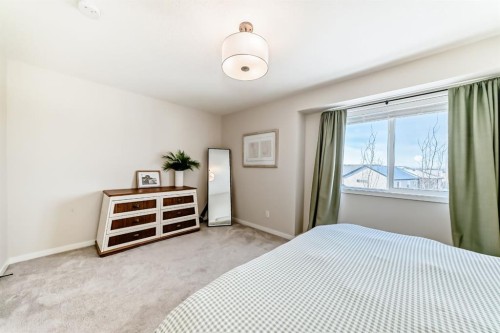 646 Copperstone Manor Se, Calgary, AB - Indoor Photo Showing Bedroom
