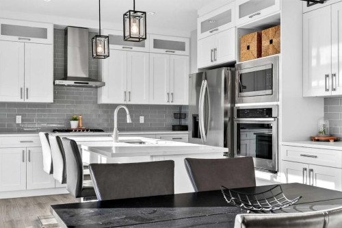 1409 Price Close, Carstairs, AB - Indoor Photo Showing Kitchen With Upgraded Kitchen