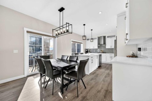 1409 Price Close, Carstairs, AB - Indoor Photo Showing Dining Room