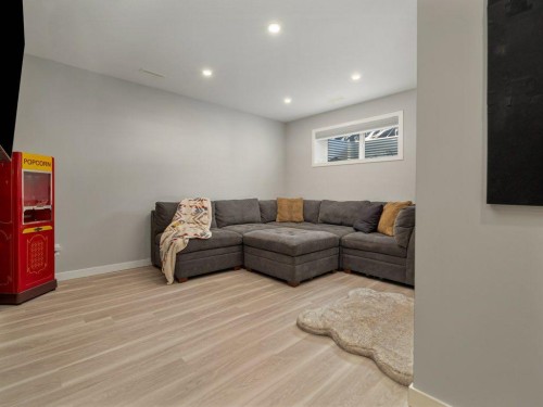 102 Blackwolf Bay North, Lethbridge, AB - Indoor