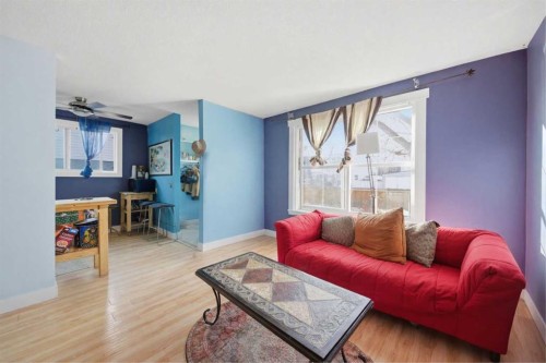 44 Doverdale Mews Se, Calgary, AB 