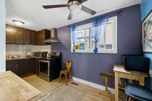 44 Doverdale Mews Se, Calgary, AB 