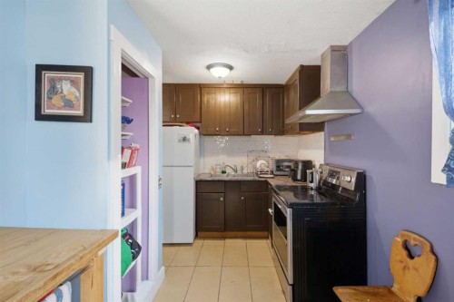 44 Doverdale Mews Se, Calgary, AB 