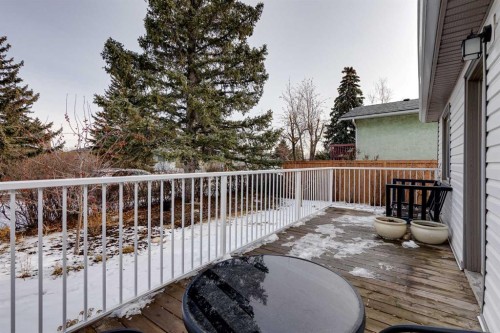 4351 70 Street Nw, Calgary, AB - Outdoor