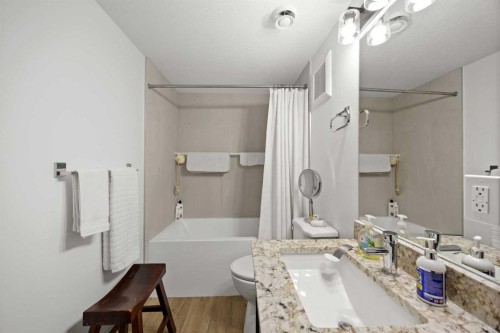 22 Hanson Drive Ne, Langdon, AB - Indoor Photo Showing Bathroom