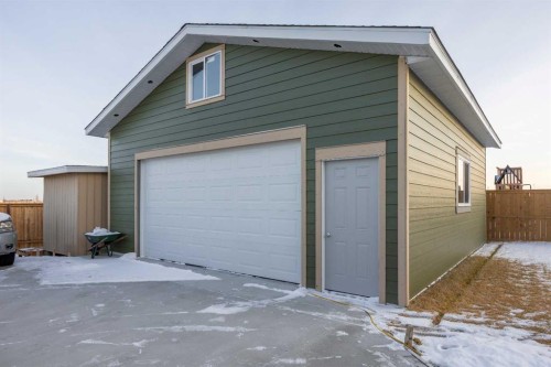 22 Hanson Drive Ne, Langdon, AB - Outdoor With Exterior