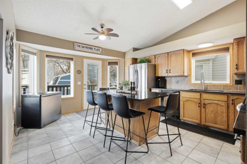 940 Citadel Drive Nw, Calgary, AB - Indoor