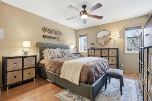 940 Citadel Drive Nw, Calgary, AB - Indoor Photo Showing Bedroom