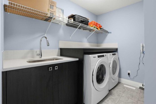 246 Walcrest View Se, Calgary, AB - Indoor Photo Showing Laundry Room