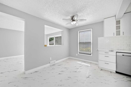 163-6915 Ranchview Drive Nw, Calgary, AB - Indoor Photo Showing Other Room