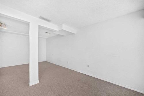 163-6915 Ranchview Drive Nw, Calgary, AB - Indoor Photo Showing Other Room