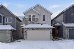 95 Heartwood Villas SE Calgary, AB T3S 0R5