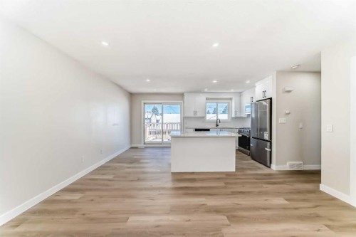 6128 Madigan Drive Ne, Calgary, AB - Indoor Photo Showing Kitchen