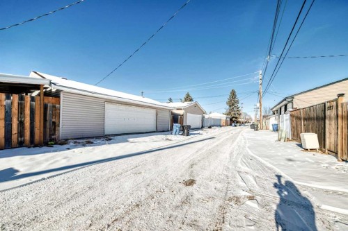 6128 Madigan Drive Ne, Calgary, AB - Outdoor