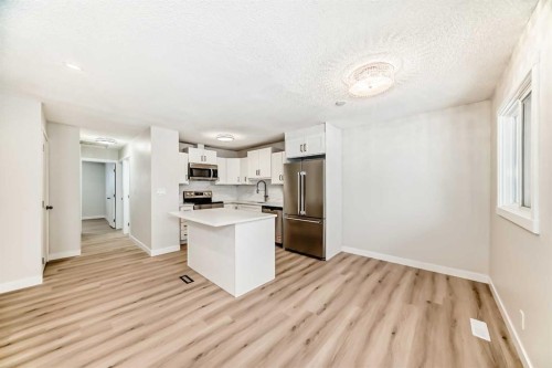 937 Marcombe Drive Ne, Calgary, AB - Indoor Photo Showing Kitchen