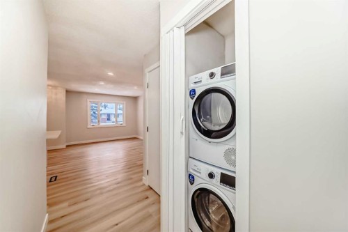 937 Marcombe Drive Ne, Calgary, AB - Indoor Photo Showing Laundry Room