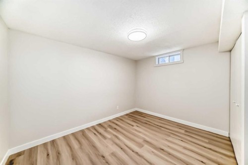 937 Marcombe Drive Ne, Calgary, AB - Indoor Photo Showing Other Room