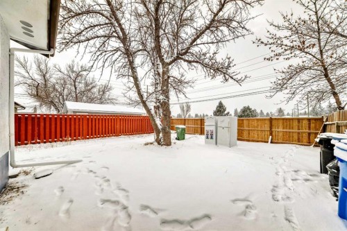 937 Marcombe Drive Ne, Calgary, AB - Outdoor