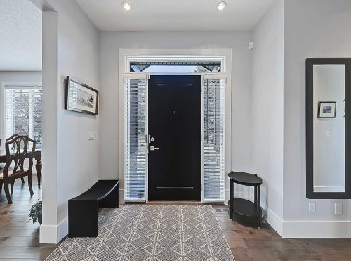 14 Rosetree Road Nw, Calgary, AB - Indoor Photo Showing Other Room