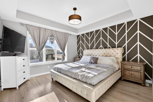 472 West Lakeview Drive, Chestermere, AB - Indoor Photo Showing Bedroom