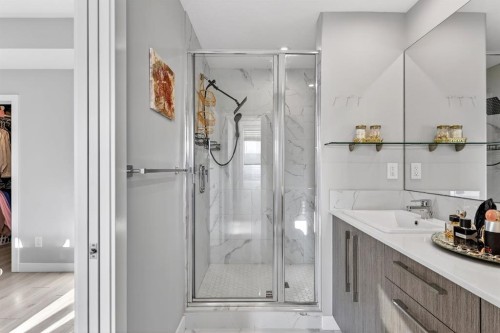 472 West Lakeview Drive, Chestermere, AB - Indoor Photo Showing Bathroom