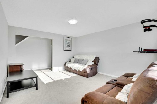 608 Windbrook Heights Sw, Airdrie, AB - Indoor