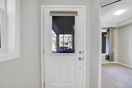 608 Windbrook Heights Sw, Airdrie, AB - Indoor Photo Showing Other Room