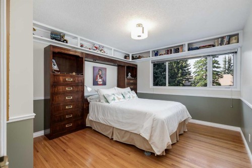 2003 Bay Shore Road Sw, Calgary, AB - Indoor Photo Showing Bedroom