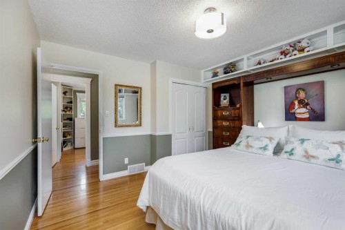 2003 Bay Shore Road Sw, Calgary, AB - Indoor Photo Showing Bedroom