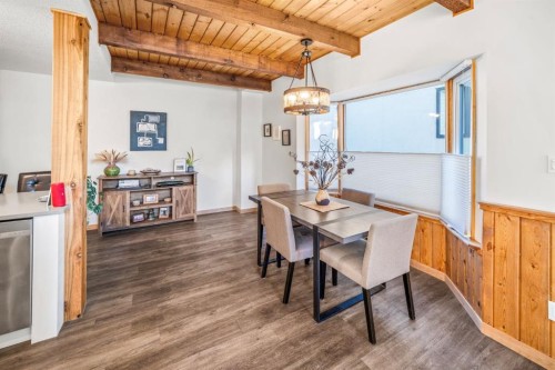 3-809 5Th Street, Canmore, AB - Indoor Photo Showing Dining Room