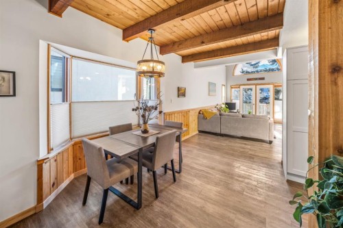 3-809 5Th Street, Canmore, AB - Indoor Photo Showing Dining Room