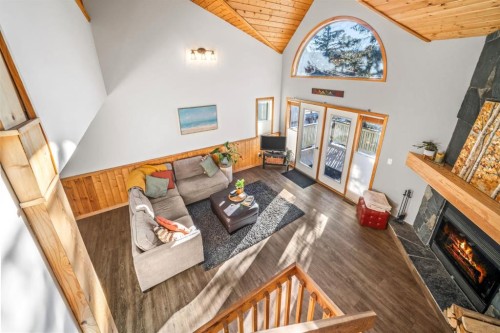 3-809 5Th Street, Canmore, AB - Indoor With Fireplace