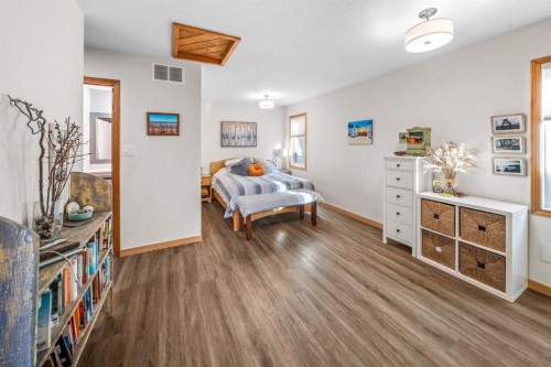 3-809 5Th Street, Canmore, AB - Indoor Photo Showing Bedroom