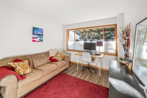 3-809 5Th Street, Canmore, AB - Indoor Photo Showing Living Room