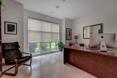 416 Aspen Meadows Hill Sw, Calgary, AB - Indoor