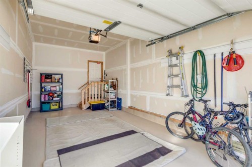 467 Mahogany Terrace Se, Calgary, AB - Indoor Photo Showing Garage