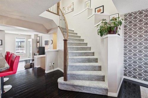 15 New Brighton Common Se, Calgary, AB - Indoor Photo Showing Other Room