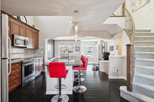 15 New Brighton Common Se, Calgary, AB - Indoor Photo Showing Kitchen