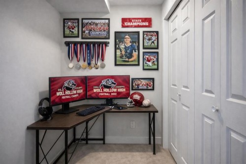 196 Wolf Hollow Park Se, Calgary, AB - Indoor Photo Showing Other Room