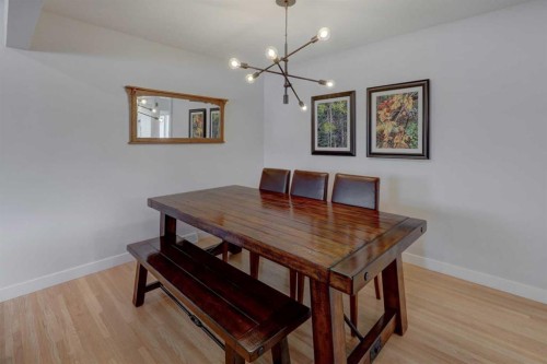 36 Glenview Drive Sw, Calgary, AB - Indoor Photo Showing Dining Room