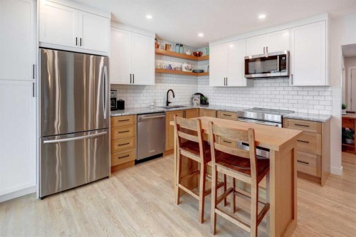 36 Glenview Drive Sw, Calgary, AB - Indoor Photo Showing Kitchen With Stainless Steel Kitchen With Upgraded Kitchen