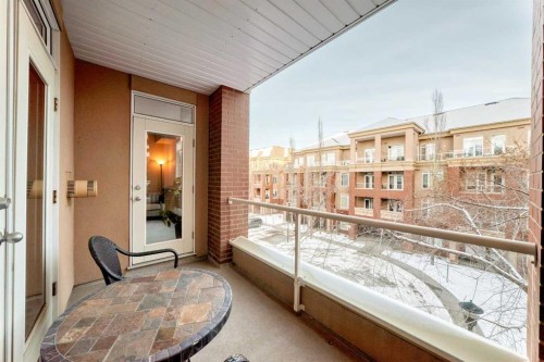 4304-24 Hemlock Crescent Sw, Calgary, AB - Outdoor With Balcony With Exterior